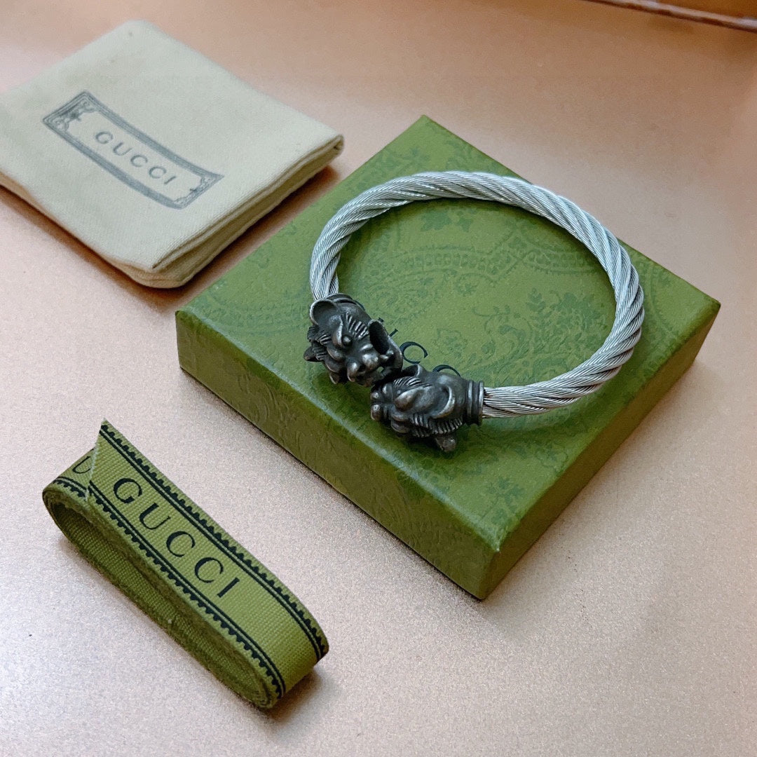 Gucci Double Tiger Head Vintage Bracelet