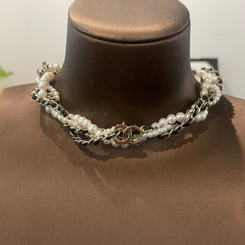 18K Chanel Pearls Gold Necklace
