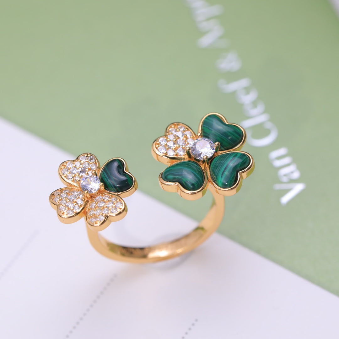 18K Van Cleef & Arpels Cosmos Between the Finger Diamond Ring