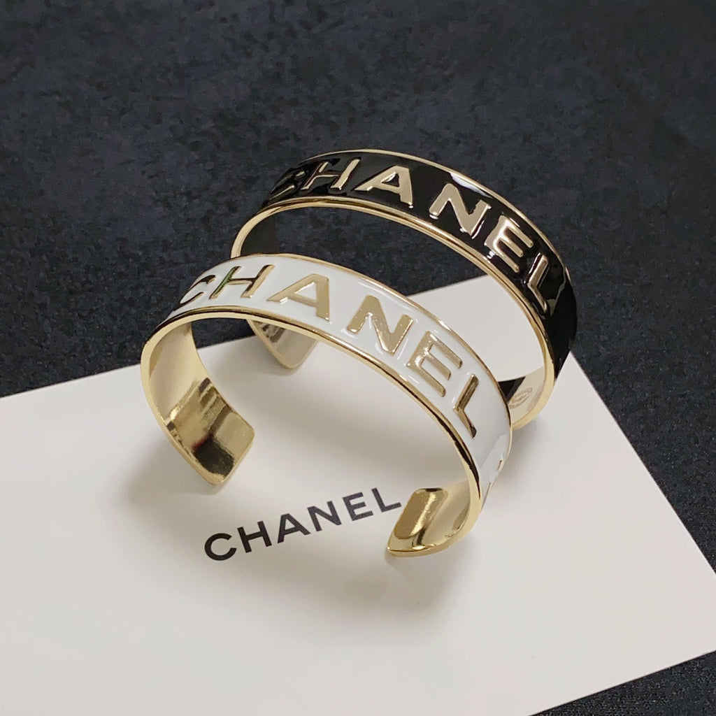 18K Chanel Open Wide Cuff Bracelet