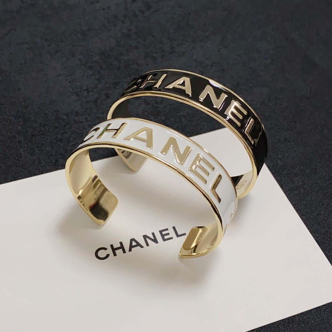18K Chanel Open Wide Cuff Bracelet