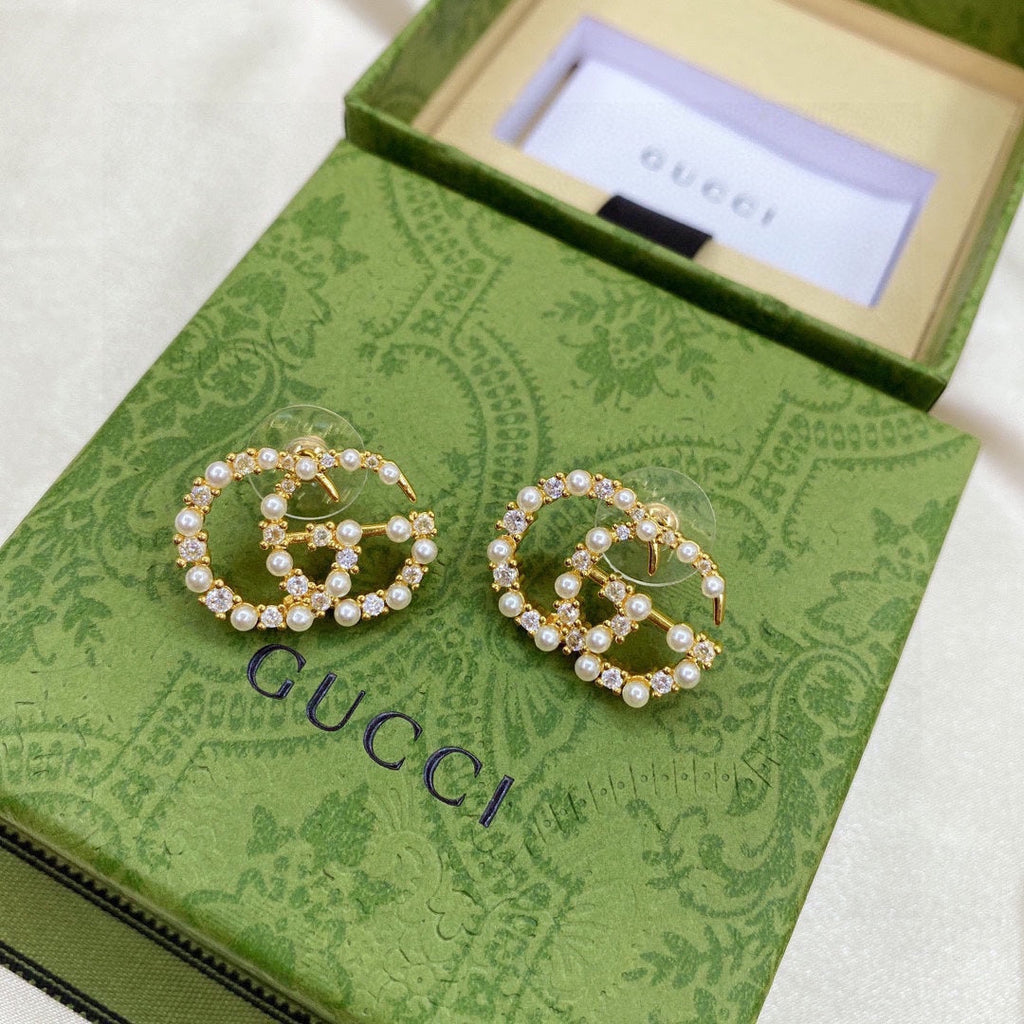 18K Gucci Pearls Earrings
