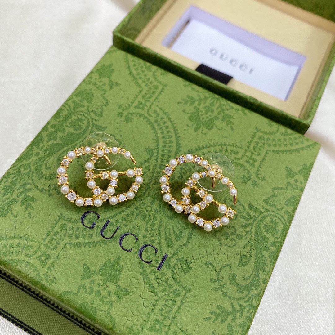 18K Gucci Pearls Earrings
