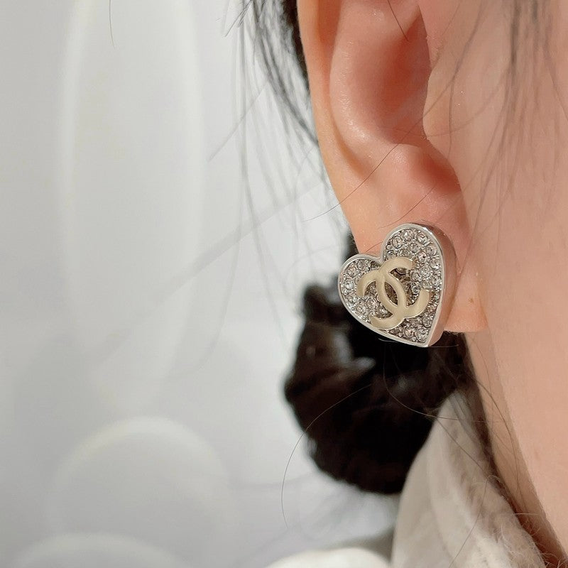 18K Chanel Diamond Heart Gold Earrings