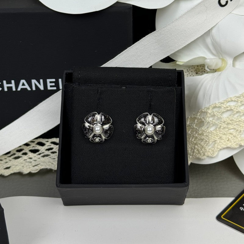 18K Chanel 26C Black Camellia Pearl Earrings