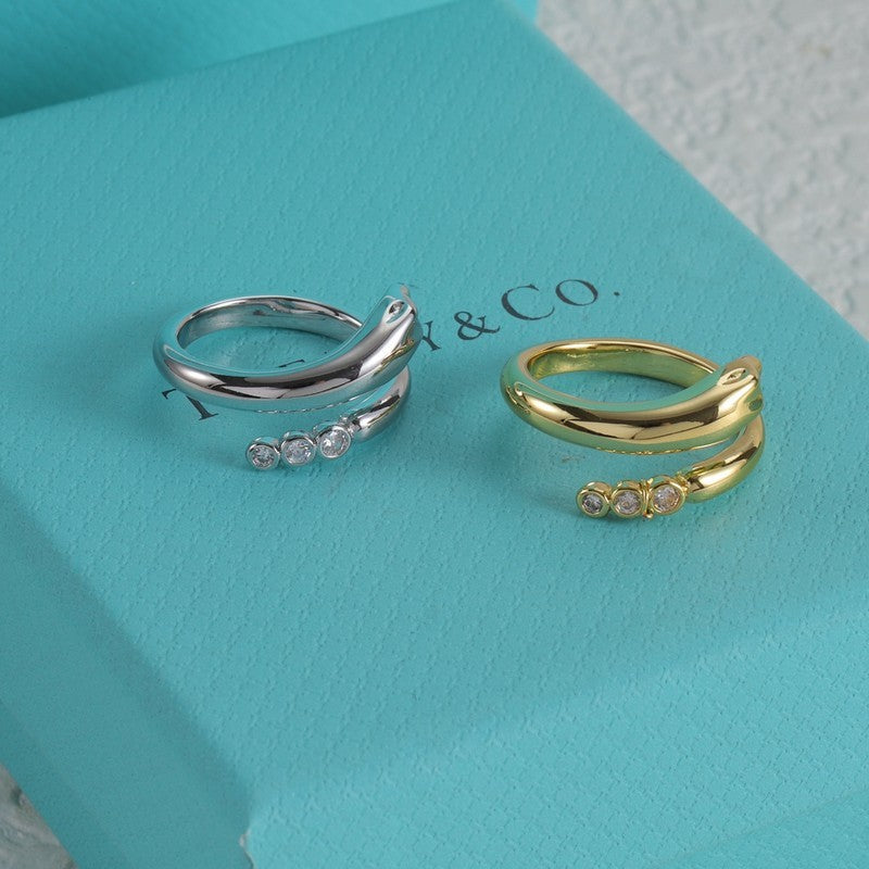 18K Tiffany Diamond Ring