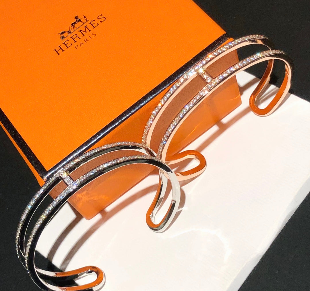 18K Ever Cuff Diamond Hermes Bracelet