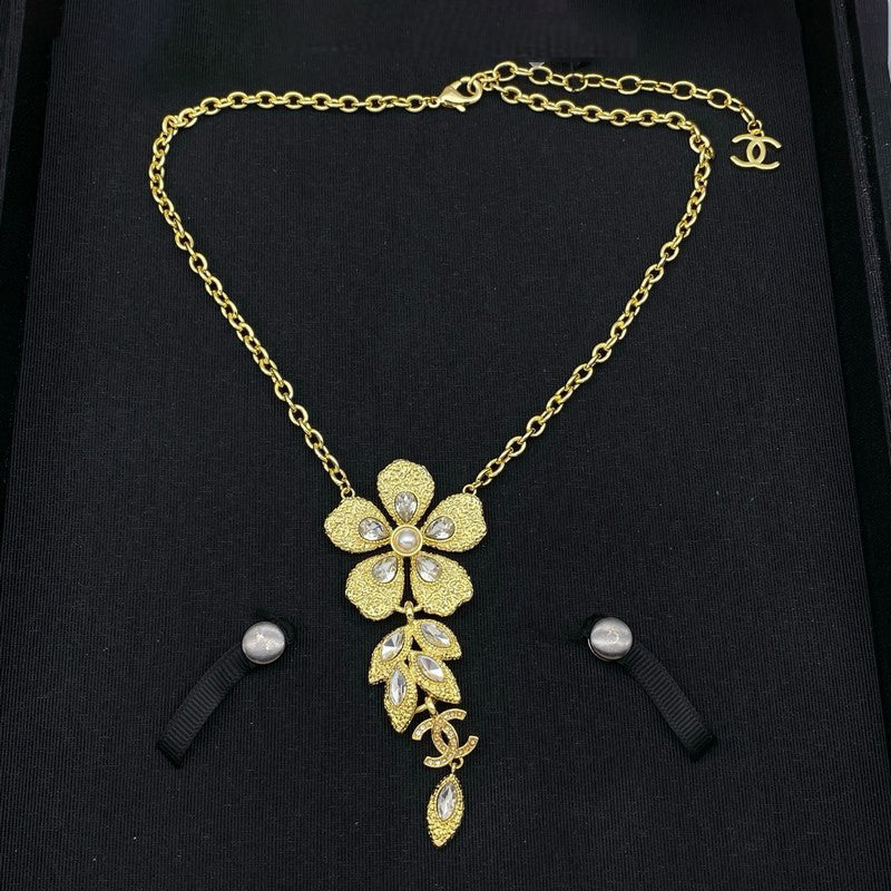18K Chanel Crystal Flower Necklace