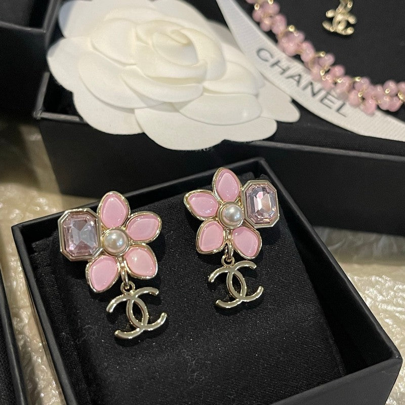18K Chanel Pink Flower Gold Earring