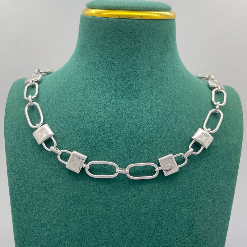 18K Louis Vuitton Lock Gold Chain Necklace