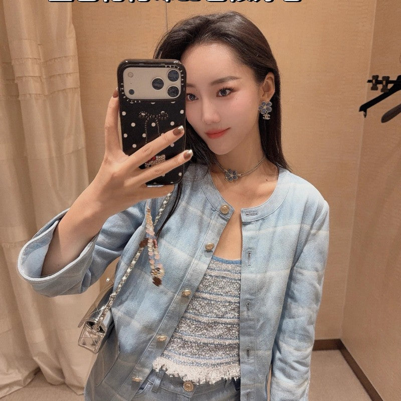 18K Chanel 26A Blue Flower Necklace