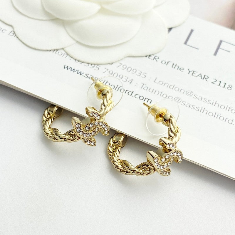 18K Chanel Diamond Circle Gold Earrings