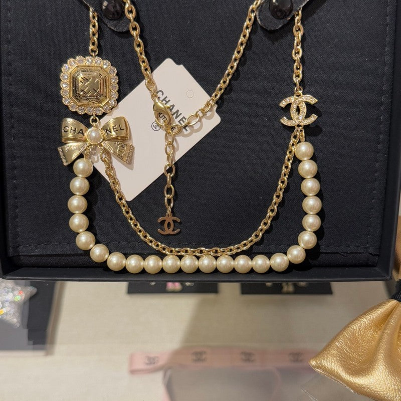18K Chanel 25K Butterfly Pearl Necklace