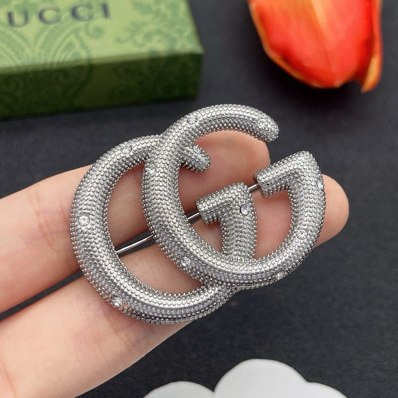 18K Gucci Gold Diamond Brooch