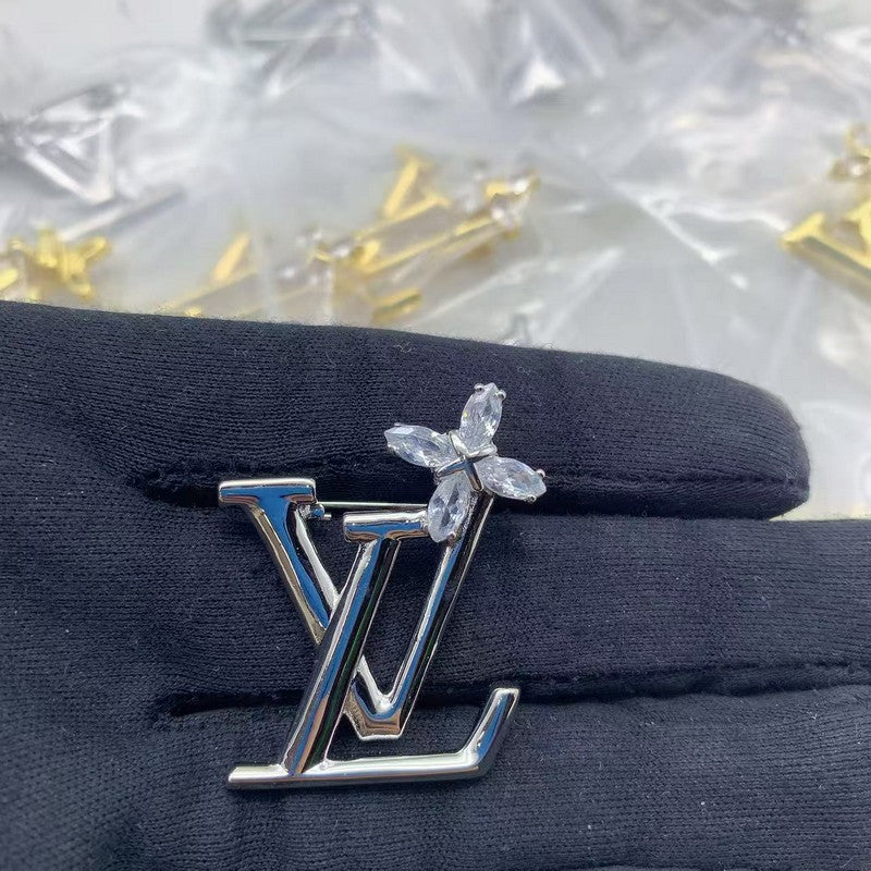 18K Louis Vuitton Blooming Gold Brooch