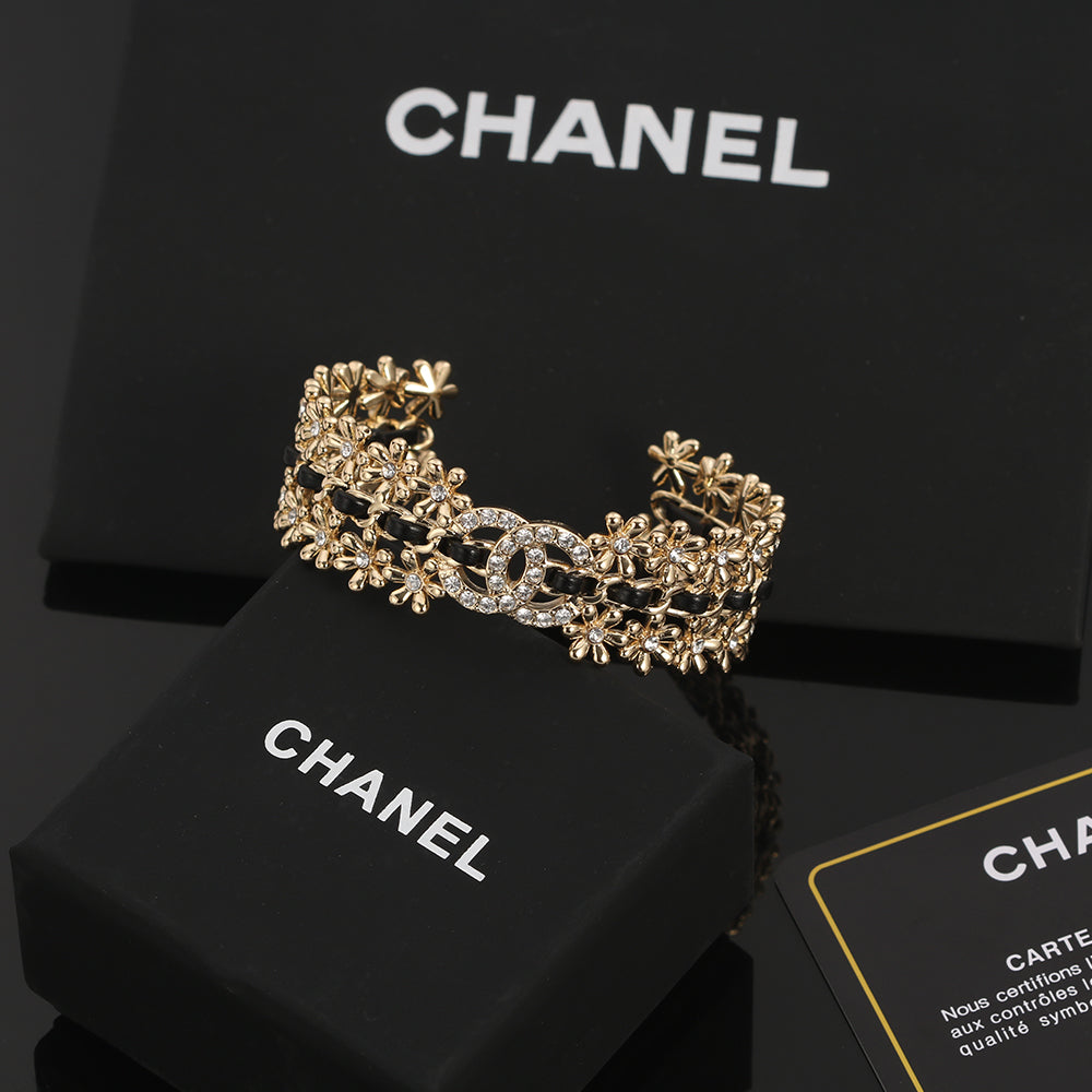 18K Chanel Open Cuff Strass Bracelet