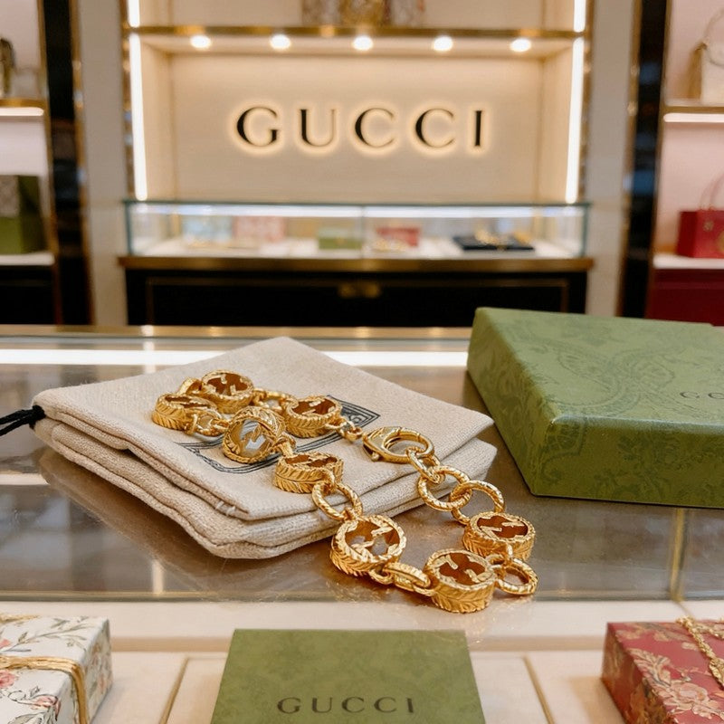 18K Gucci Chain Bracelet
