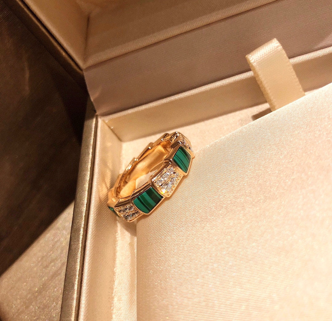 18K BVLGARI BV Serpenti Viper Malachite Ring