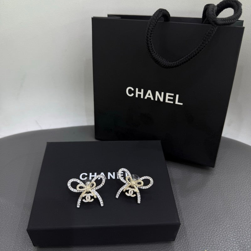 18K Chanel Golden Bow Diamond Earrings