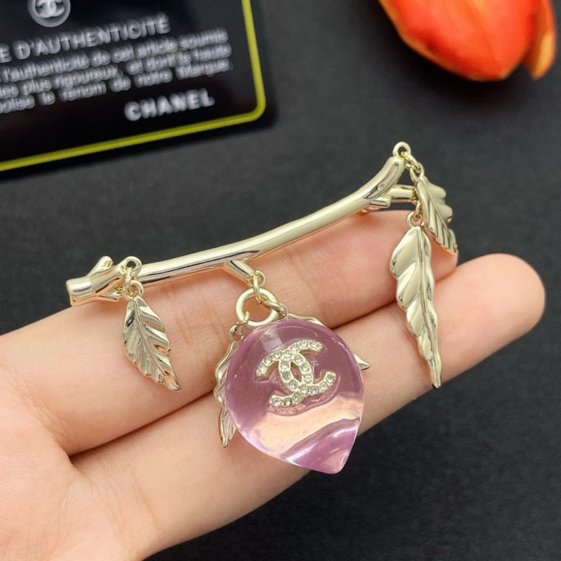18K Chanel Pink Crystal Heart Brooch