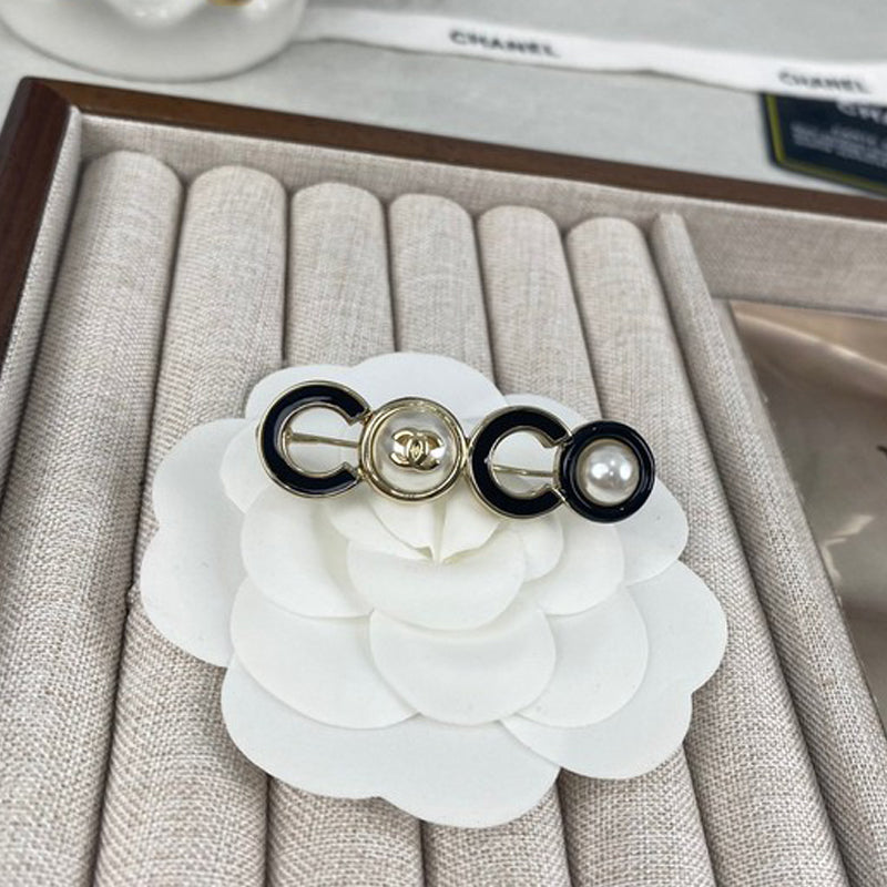18K Chanel Coco Crush Brooch