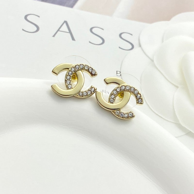 18K Chanel 25P Gold Earrings