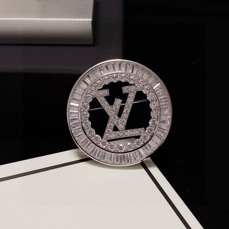 18K Louis Vuitton Full Diamond Brooch