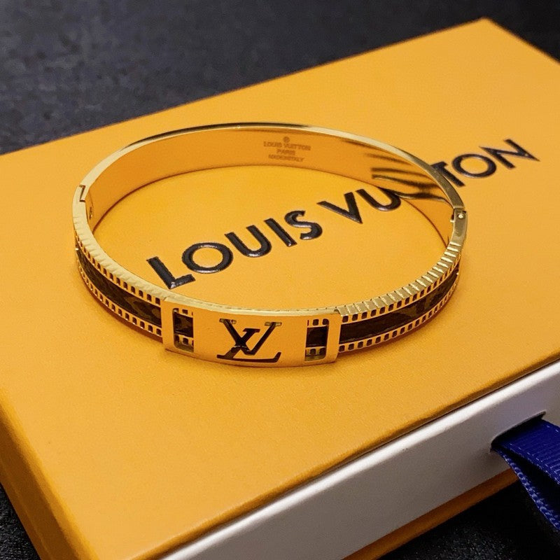 18K Louis Vuitton Vintage Brown Gold Bracelet