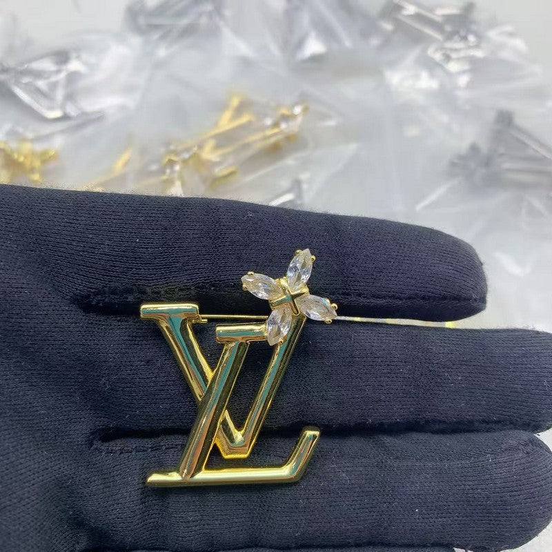 18K Louis Vuitton Blooming Gold Brooch