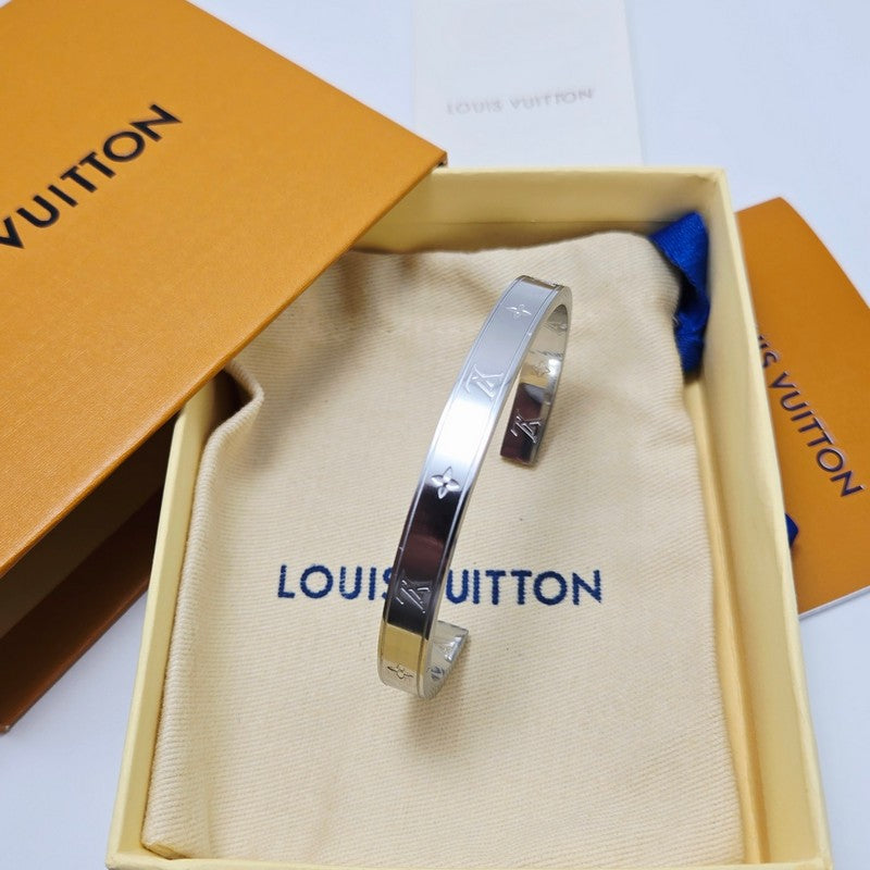 18K Louis Vuitton Monogram White Gold Bracelet