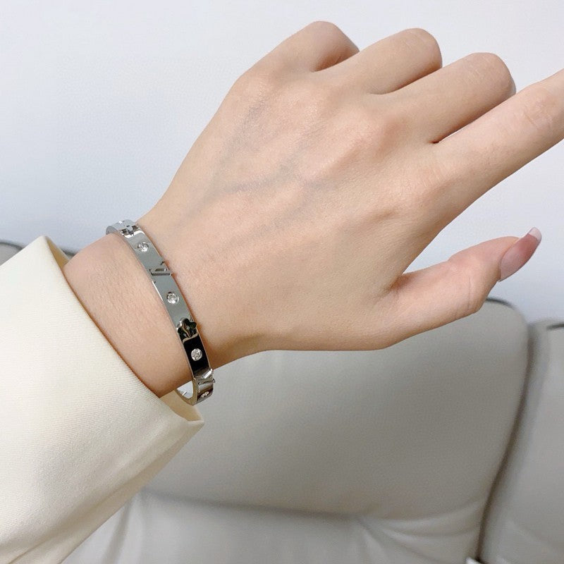 18K Louis Vuitton Pave Diamond Gold Bracelet