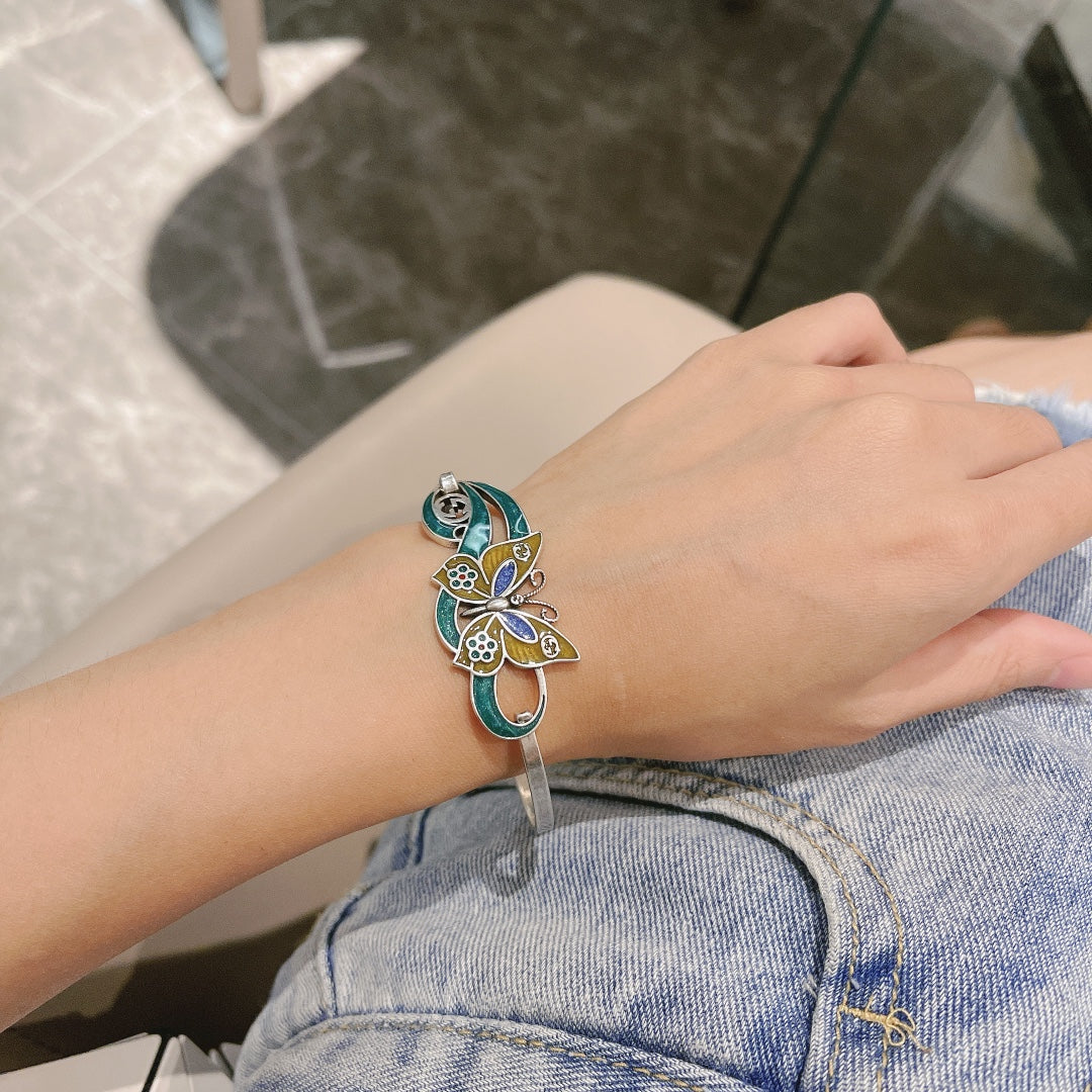 Gucci Interlocking G & Butterfly Bracelet