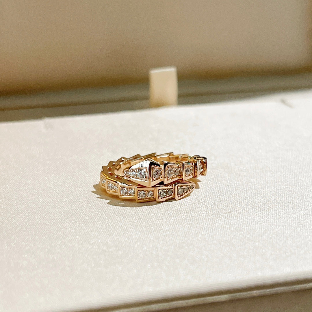 18K BVLGARI BV Serpenti Viper Pave Diamond Ring