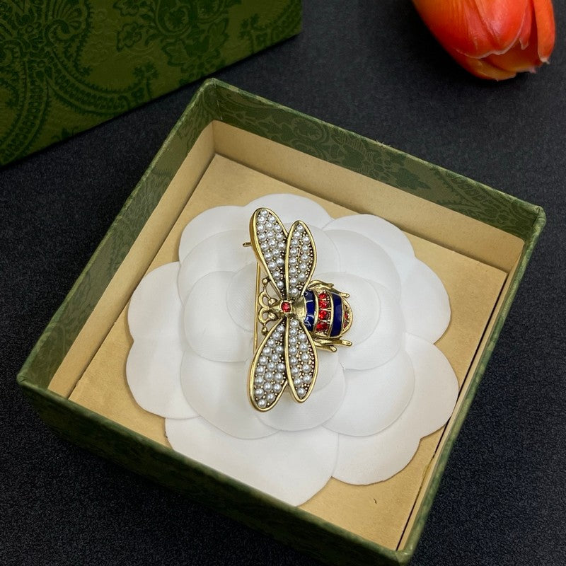 18K Gucci Red Bee Diamond Brooch