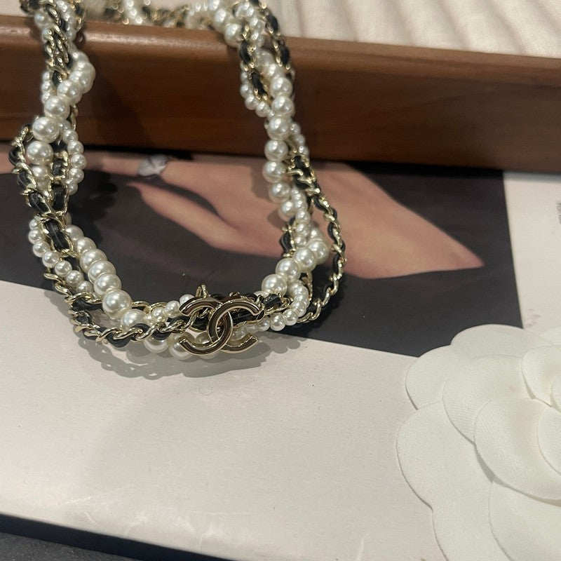 18K Chanel Pearls Gold Necklace