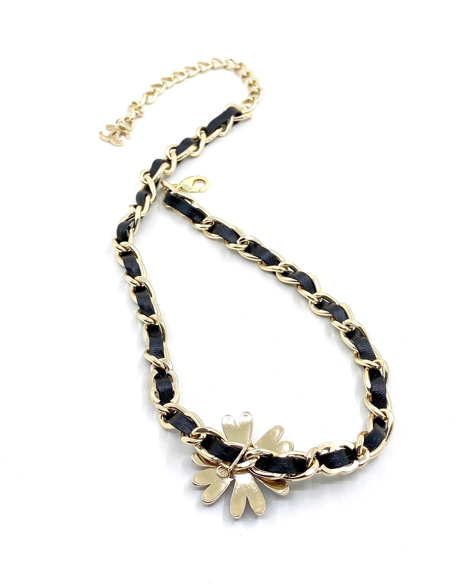 18K Chanel Flower Leather Choker Necklace