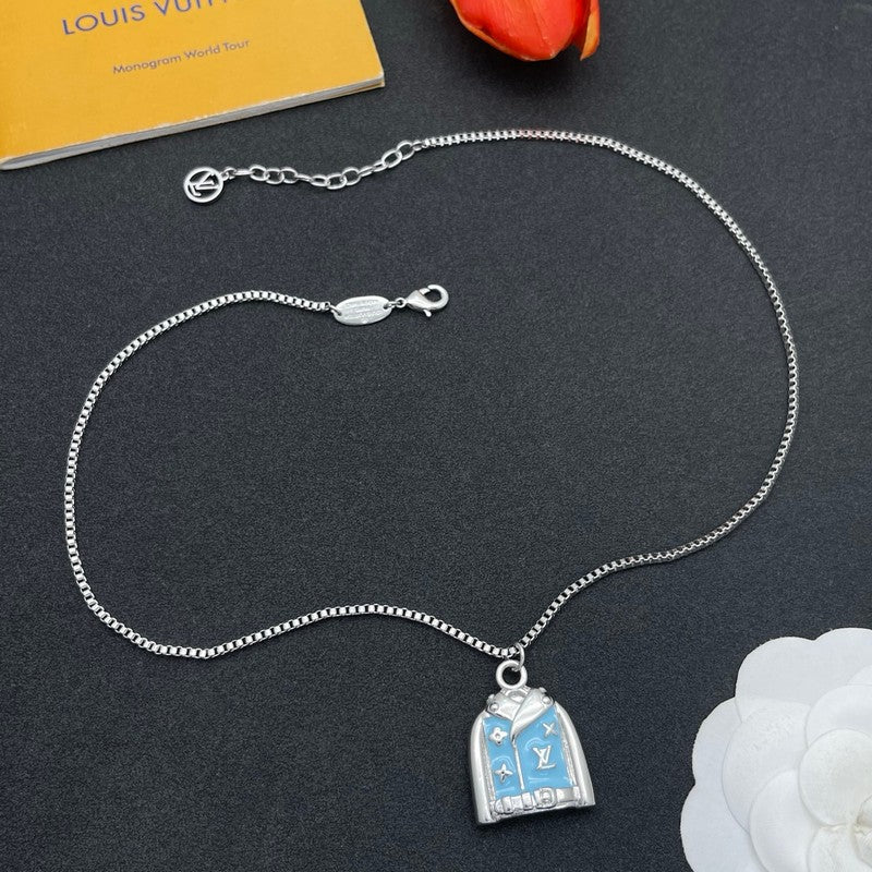 18K Louis Vuitton Dress Gold Necklace