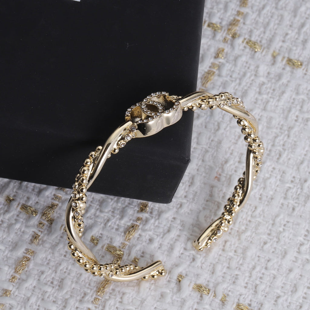 18K Chanel Diamond Chain Bracelet