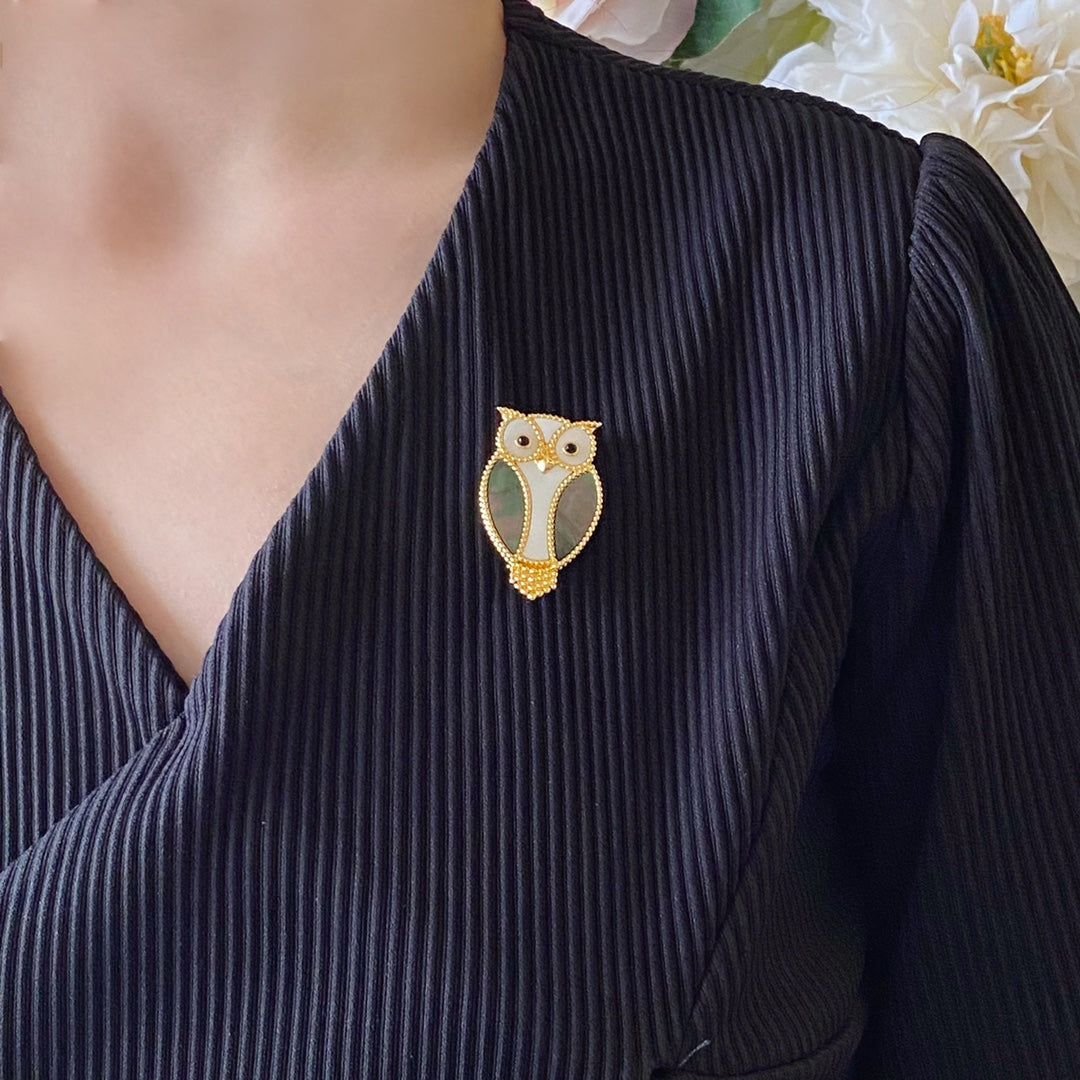 18K Van Cleef & Arpels Lucky Animals Owl Clip Brooch