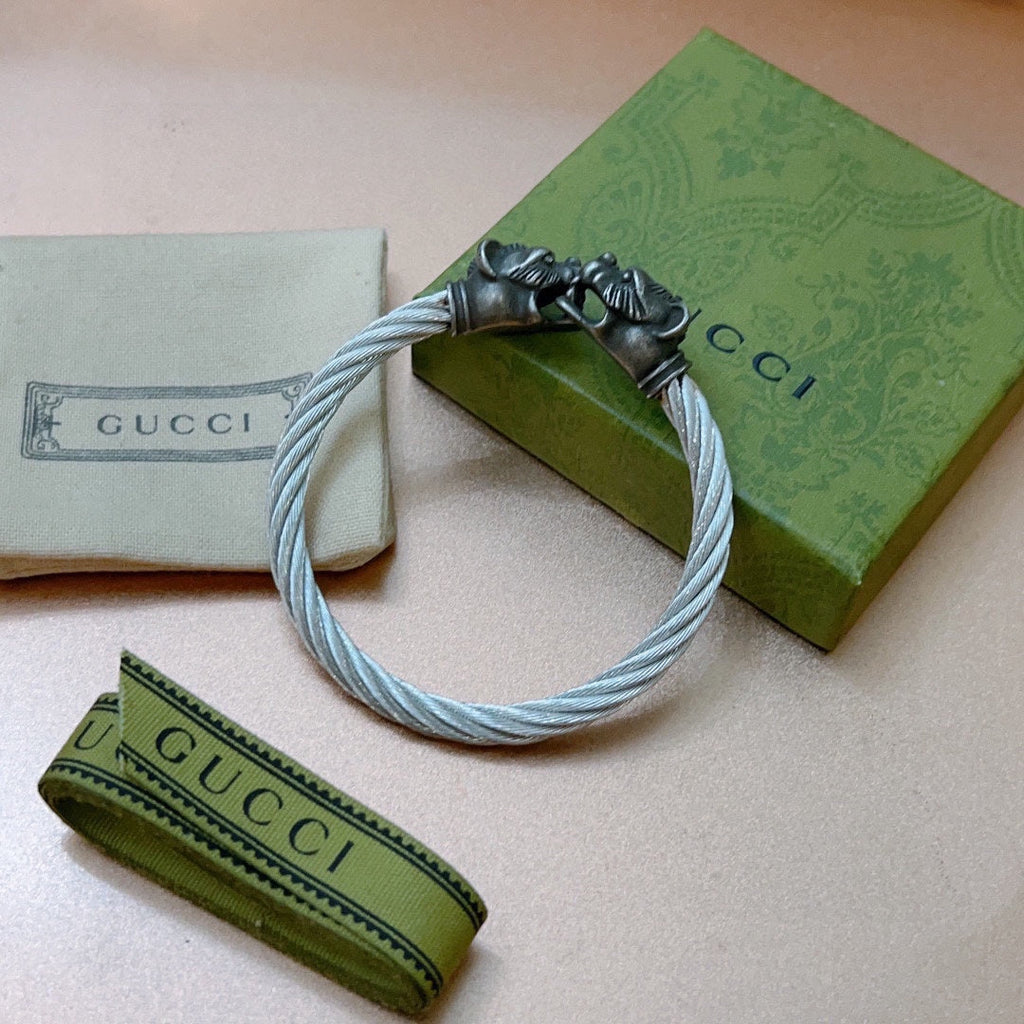 Gucci Double Tiger Head Vintage Bracelet