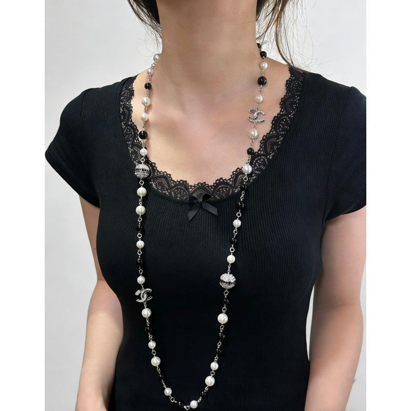 18K Chanel Long Black Beads Pearl Necklace