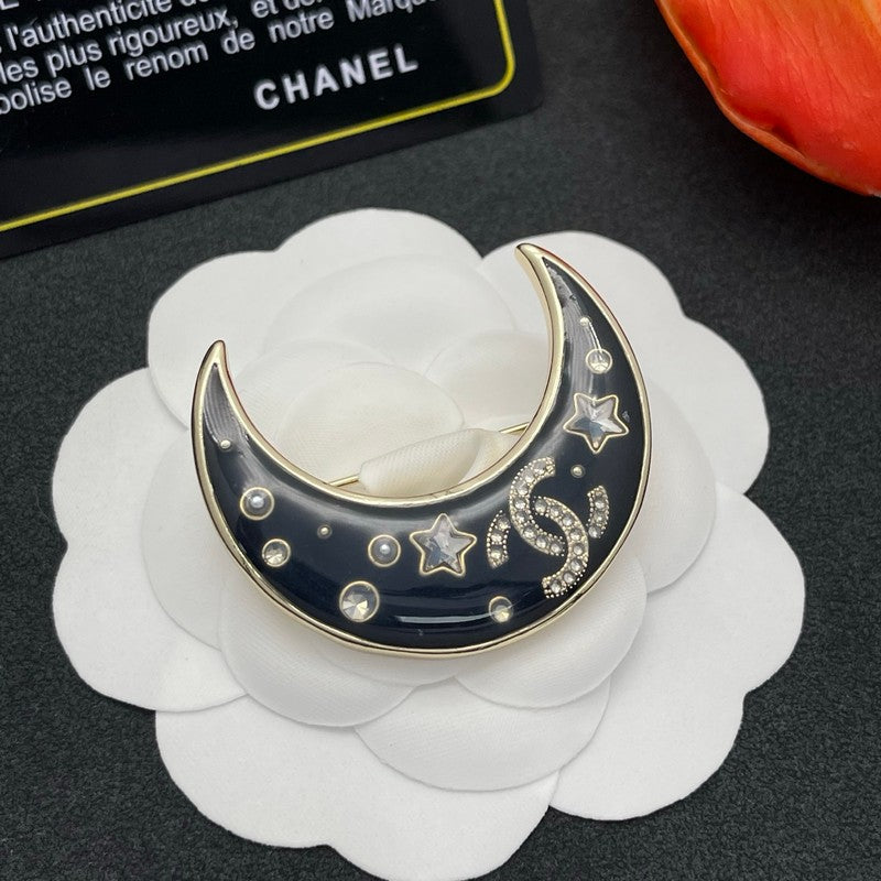 18K Chanel Moon Gold Brooch