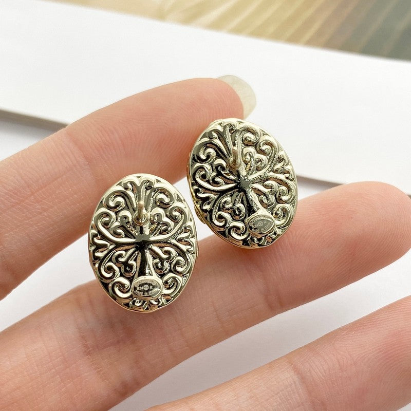 18K Chanel Oval Pearl Gold Earrings