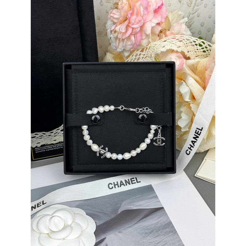 18K Chanel 26C Pearl Gold Bracelet