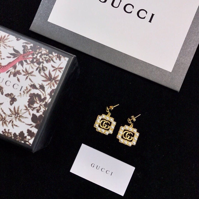 18K Gucci Square Pearl Earrings