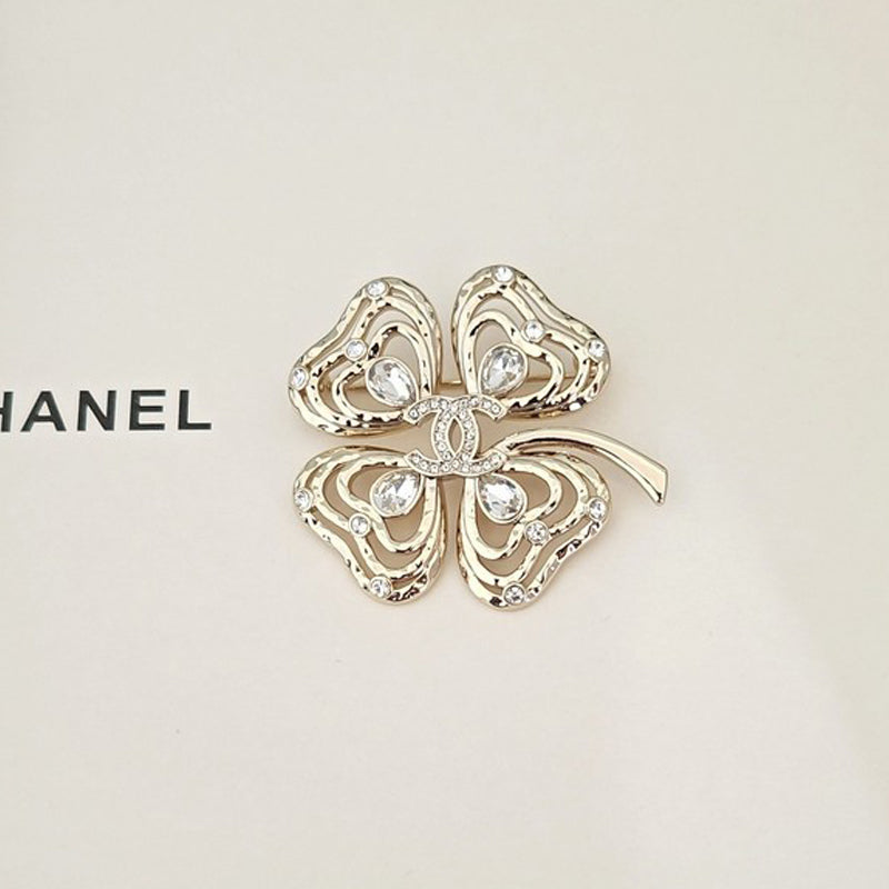 18K Chanel Clover Leaf Diamond Brooch