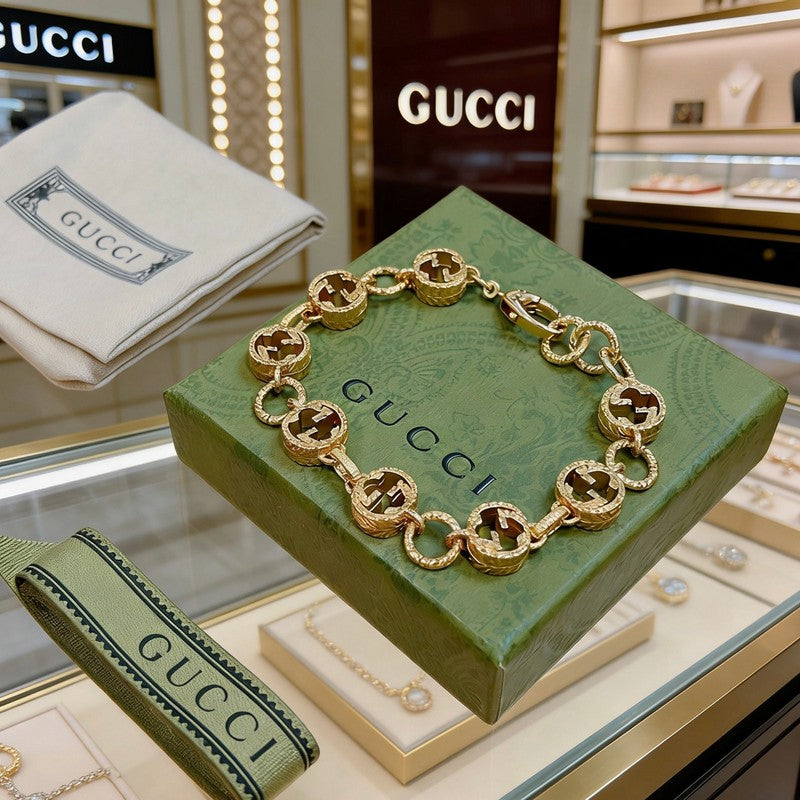 18K Gucci Chain Bracelet