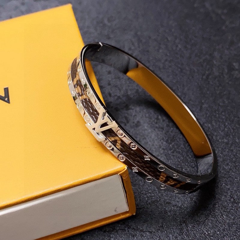 18K Louis Vuitton Brown Gold Bracelet