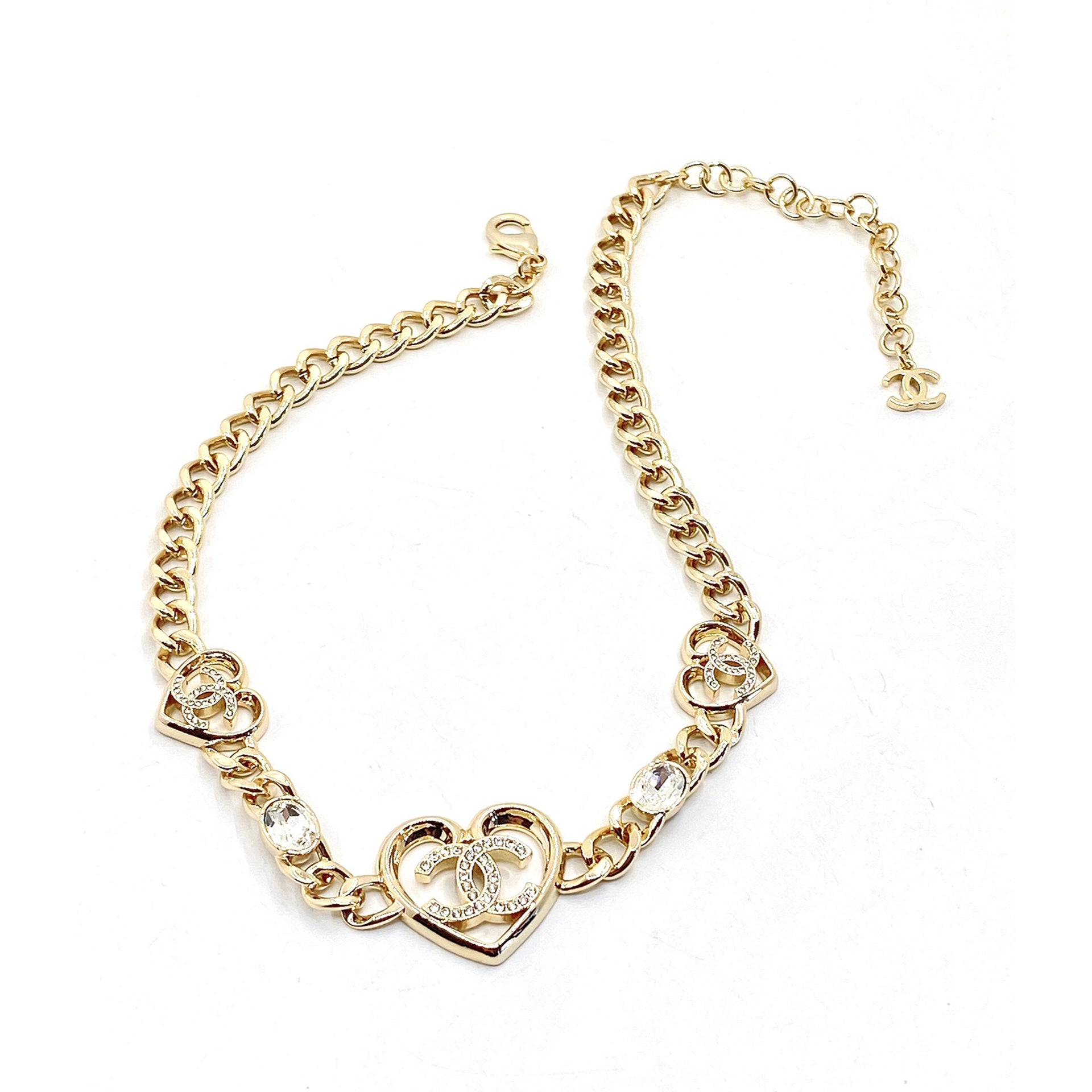 18K Chanel Heart Diamonds Chain Necklace