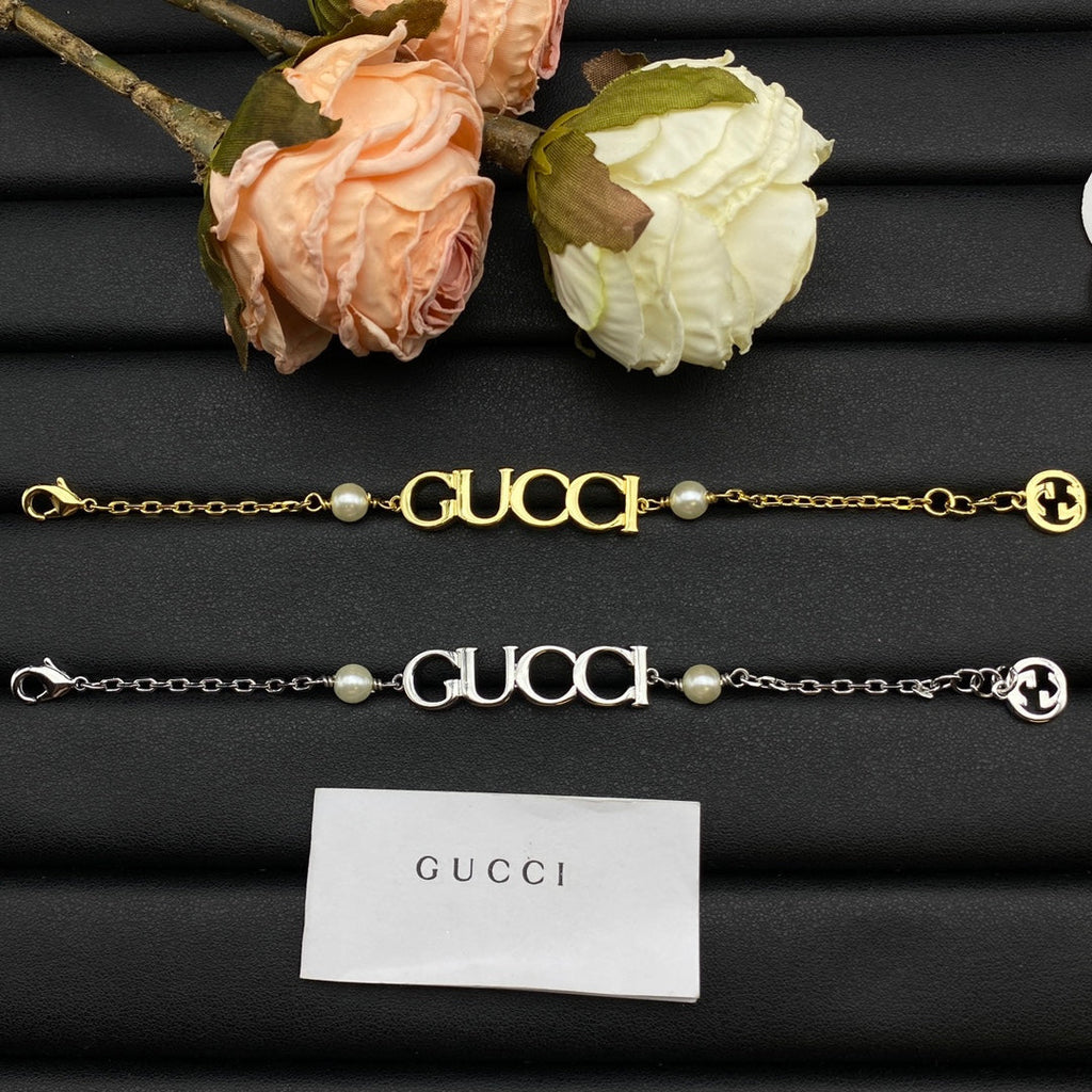 18K Gucci Letter Bracelet